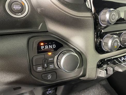 New 2026 RAM 1500 Express AWD/4WD image 7