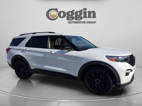 Used 2021 Ford Explorer Limited w/ Hybrid Equipment Group 310A AWD/4WD image 7