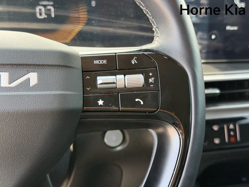 New 2026 Kia Sorento LX FWD image 13