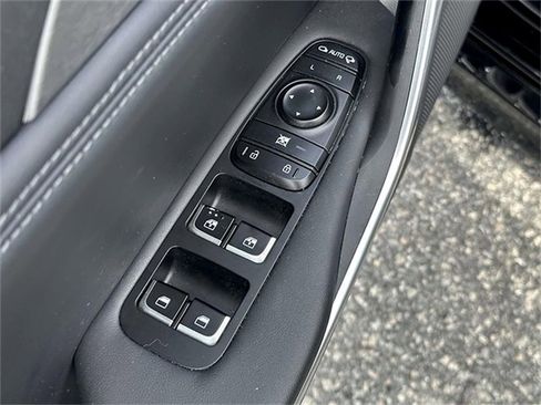 Used 2020 Kia Stinger GT2 image 12