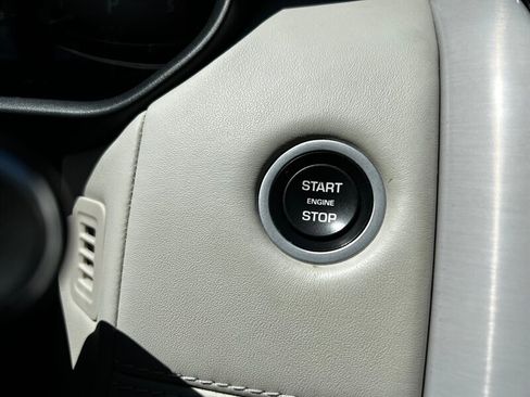 Used 2020 Land Rover Discovery HSE Luxury AWD/4WD image 37