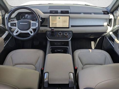Certified 2023 Land Rover Defender 130 SE AWD/4WD image 17
