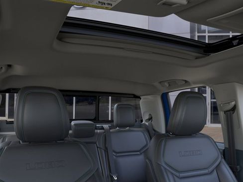 New 2026 Ford Maverick Lobo AWD/4WD image 12