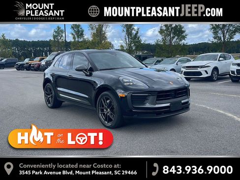 Used 2023 Porsche Macan Turbo AWD/4WD image 1