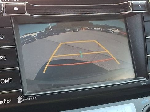 Used 2017 Toyota RAV4 XLE AWD/4WD image 13