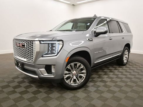 Used 2024 GMC Yukon Denali AWD/4WD image 2