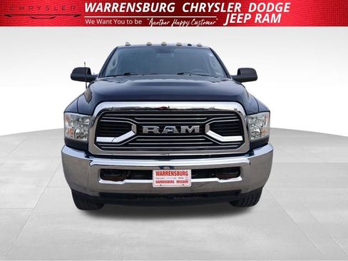 Used 2016 RAM 2500 Tradesman w/ Chrome Appearance Group image 9
