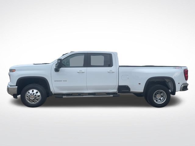 Used 2025 Chevrolet Silverado 3500 LT w/ Safety Package AWD/4WD image 2