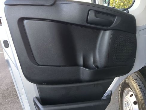 Used 2021 RAM ProMaster 2500 w/ Convenience Group image 17