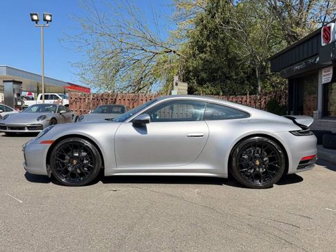 Used 2022 Porsche 911 Carrera image 8