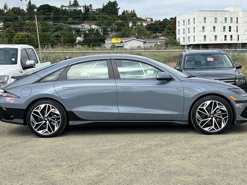 Certified 2024 Hyundai Ioniq 6 SEL RWD image 3