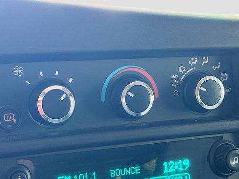 Used 2022 Chevrolet Express 2500 LS w/ Driver Convenience Package RWD image 14