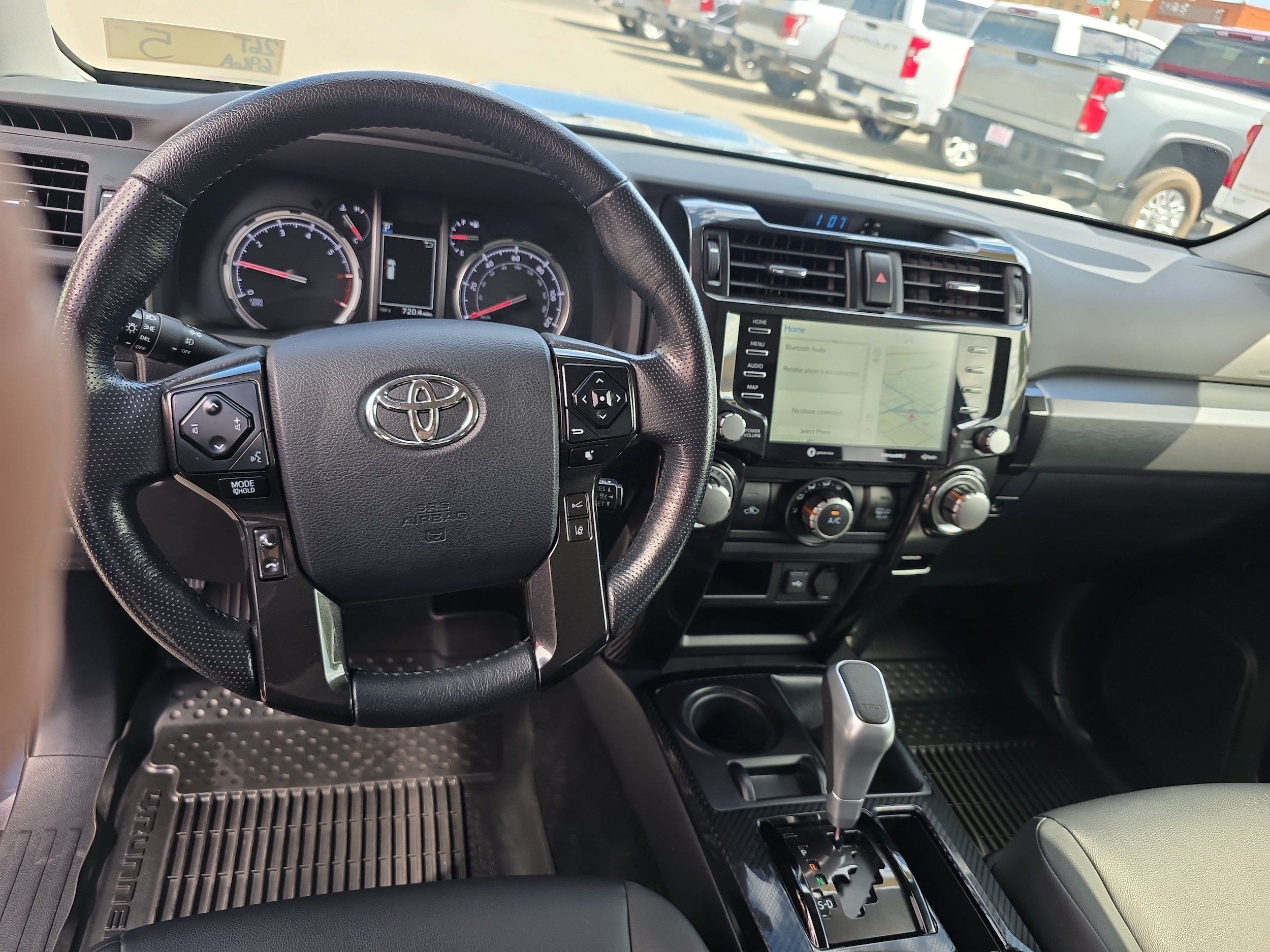 Used 2023 Toyota 4Runner TRD Off-Road Premium w/ Moonroof Package AWD/4WD image 3