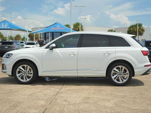 Used 2021 Audi Q7 2.0T Premium Plus w/ Premium Plus Package AWD/4WD image 3