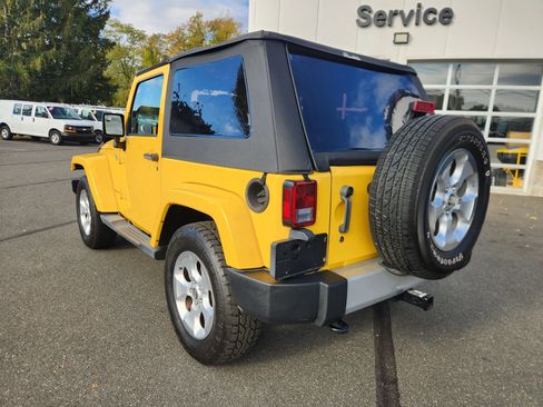 Used 2015 Jeep Wrangler Sahara w/ Connectivity Group image 11