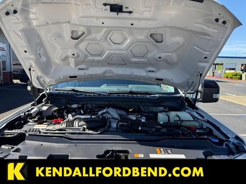 Used 2025 Ford F450 Lariat w/ FX4 Off-Road Package AWD/4WD image 19