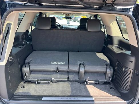 Used 2014 GMC Yukon Denali AWD/4WD image 25