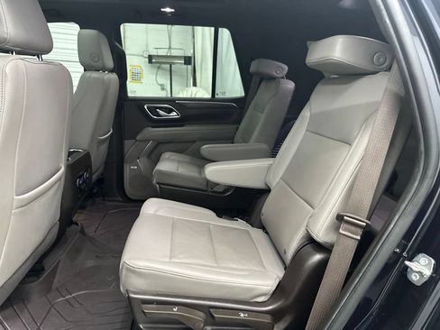 Used 2023 Chevrolet Tahoe Z71 w/ Luxury Package AWD/4WD image 26