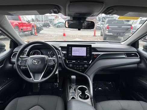 Used 2023 Toyota Camry LE image 10