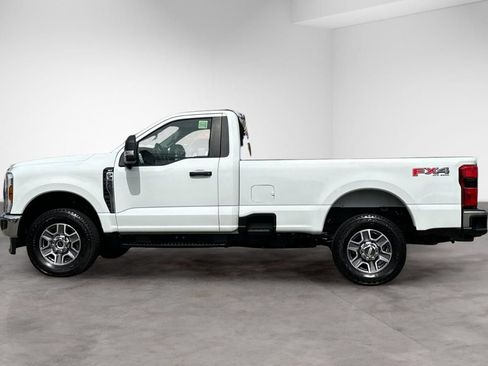 Used 2025 Ford F350 XLT w/ 360-Degree Camera Package AWD/4WD image 2