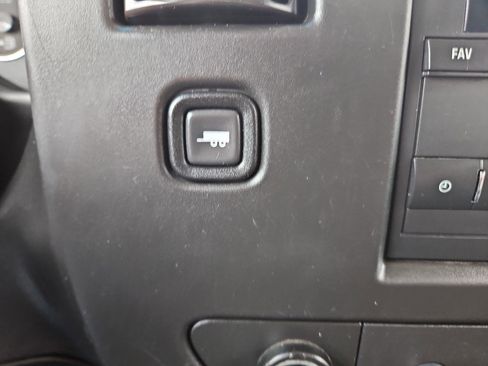 Used 2019 GMC Savana 2500 w/ Driver Convenience Package image 16