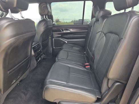 Certified 2024 Jeep Wagoneer 4WD w/ Premium Group I image 12