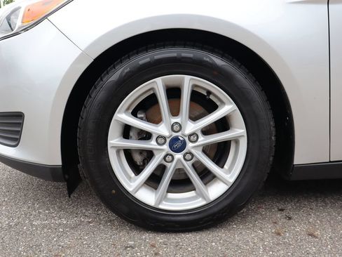 Used 2018 Ford Focus SE FWD image 21