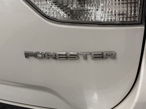 Used 2023 Subaru Forester Premium AWD/4WD image 26