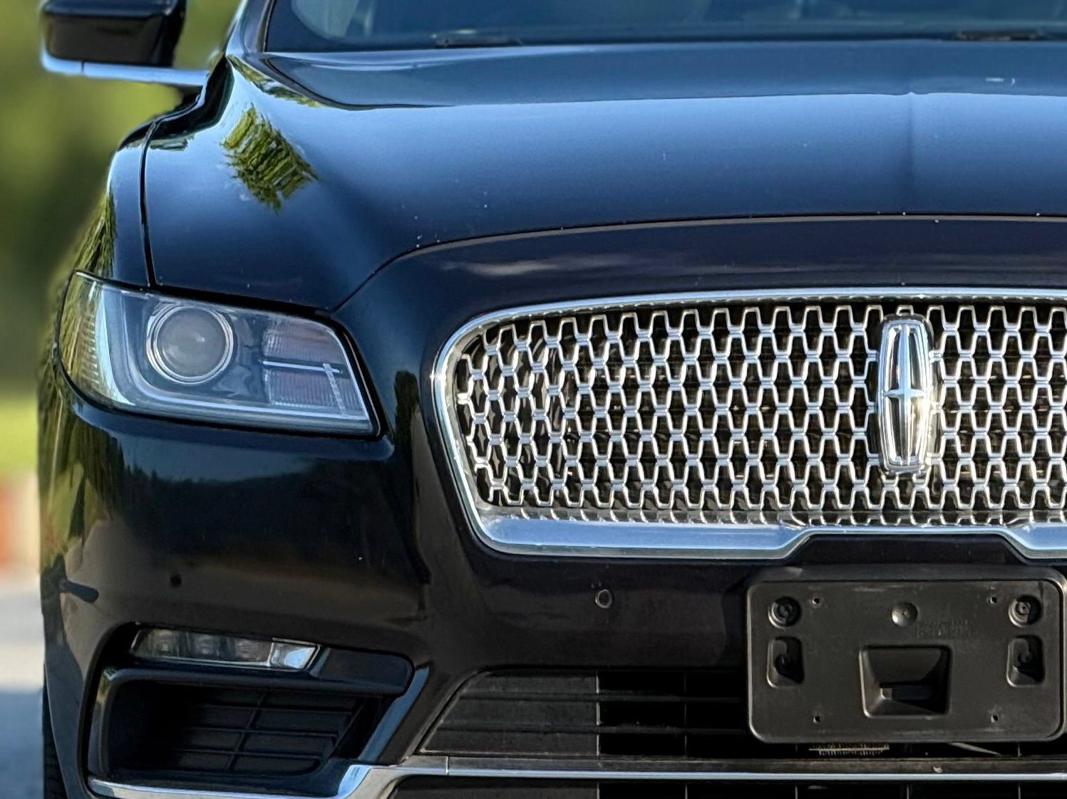 Used 2020 Lincoln Continental AWD w/ Premium Package image 14