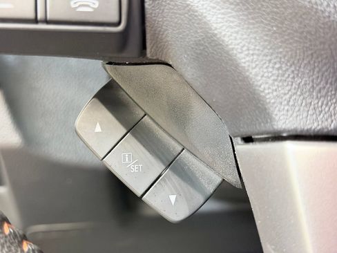 Used 2017 Subaru Crosstrek 2.0i Limited AWD/4WD image 42