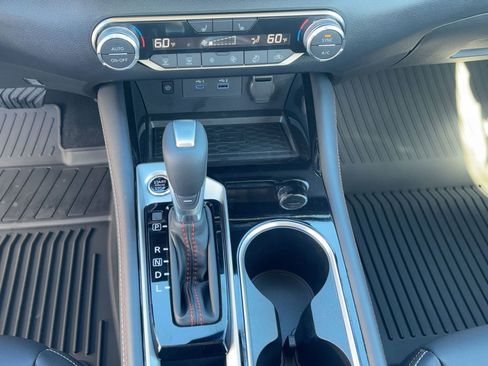New 2025 Nissan Altima 2.5 SR w/ SR Premium Package image 19