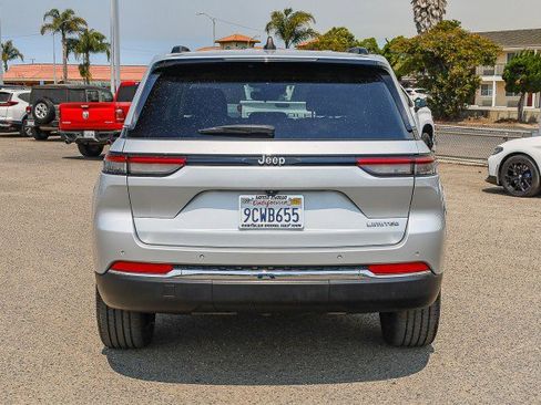 Used 2022 Jeep Grand Cherokee Limited image 5