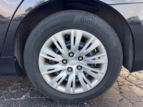 Used 2014 Toyota Camry LE FWD image 37