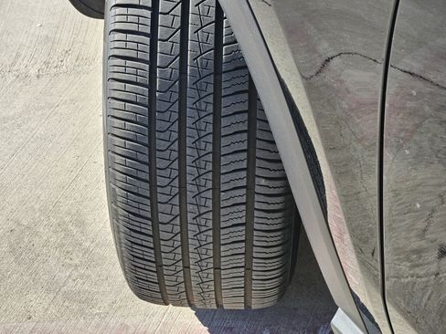 Certified 2025 Mercedes-Benz GLS 450 4MATIC image 12