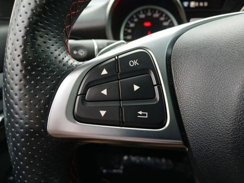 Used 2017 Mercedes-Benz SLC 43 AMG image 8