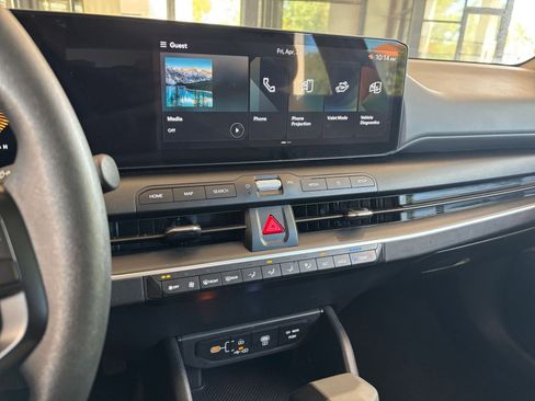 Used 2025 Kia K4 LXS FWD image 17