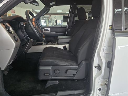 Used 2017 Ford Expedition EL XLT AWD/4WD image 12