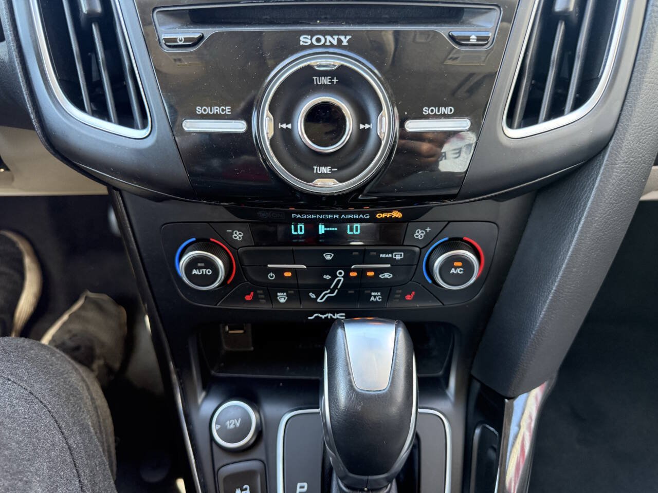 Used 2017 Ford Focus Electric Hatchback FWD image 28