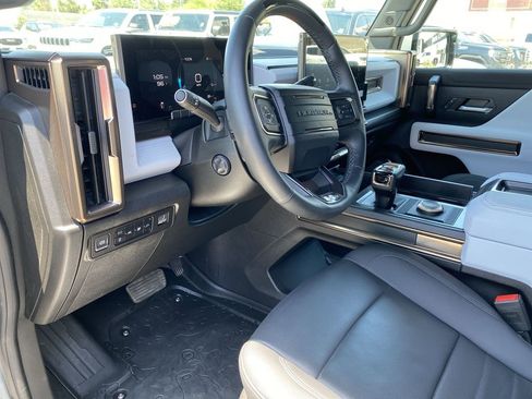 Used 2024 GMC Hummer EV 2X w/ Extreme Off-Road Package AWD/4WD image 10