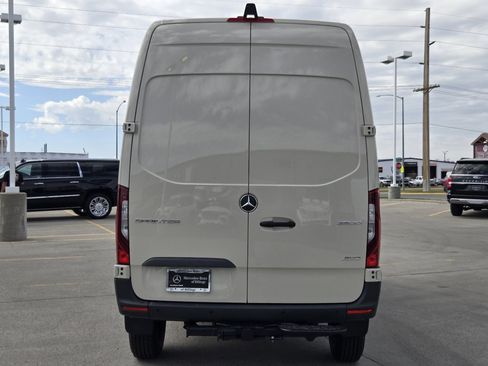 New 2026 Mercedes-Benz Sprinter 2500 image 36
