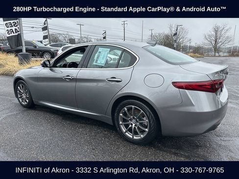 Used 2018 Alfa Romeo Giulia AWD image 9