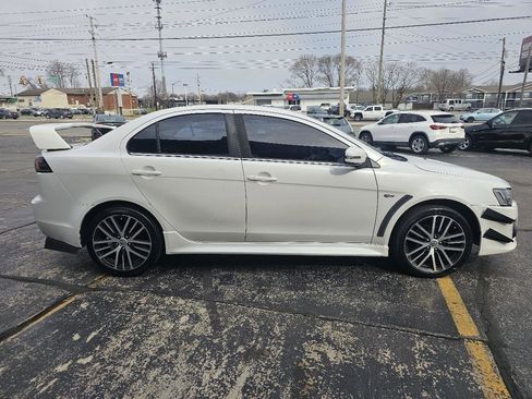 Used 2017 Mitsubishi Lancer ES image 4
