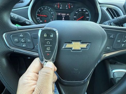 Used 2023 Chevrolet Malibu LT image 43