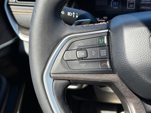 Used 2026 Jeep Grand Cherokee Limited AWD/4WD image 21