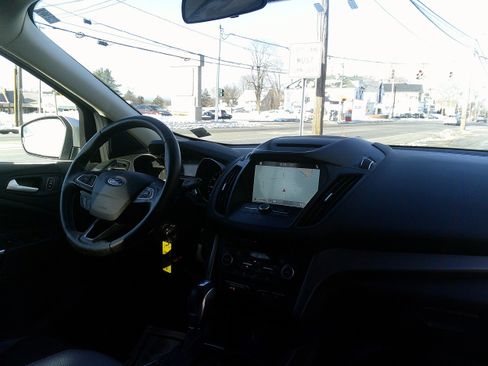 Used 2018 Ford Escape SEL image 23