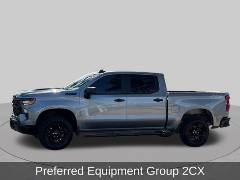 Used 2025 Chevrolet Silverado 1500 Custom Trail Boss w/ LPO, Dark Essentials Package AWD/4WD image 2