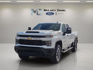Used 2024 Chevrolet Silverado 2500 Custom w/ Custom Convenience Package AWD/4WD video 2