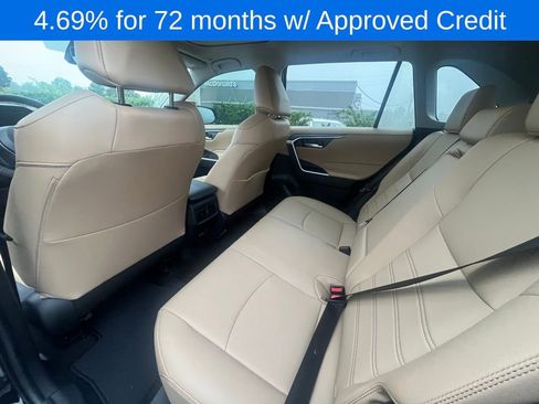 Used 2025 Toyota RAV4 XLE Premium image 16