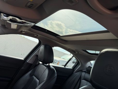 Used 2020 Alfa Romeo Giulia AWD w/ Quick Order Package 22J Sport image 25