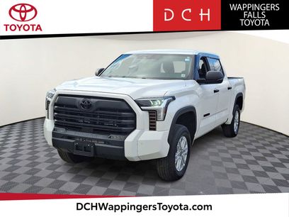 Used 2022 Toyota Tundra SR5 w/ SR5 Convenience Package